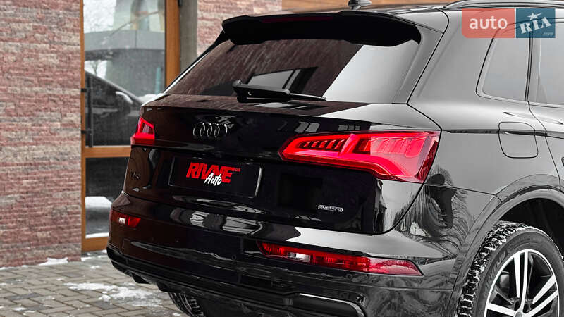 Позашляховик / Кросовер Audi Q5 2018 в Рівному