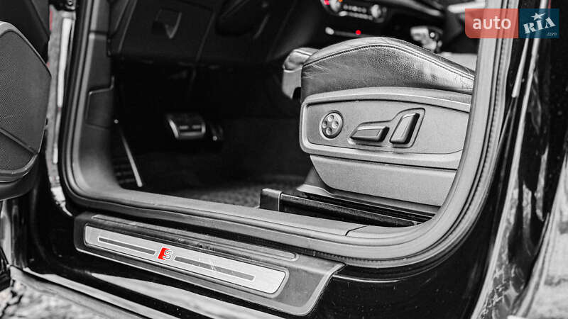 Позашляховик / Кросовер Audi Q5 2018 в Рівному