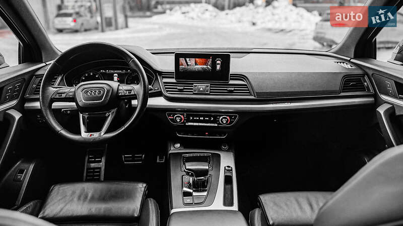 Позашляховик / Кросовер Audi Q5 2018 в Рівному