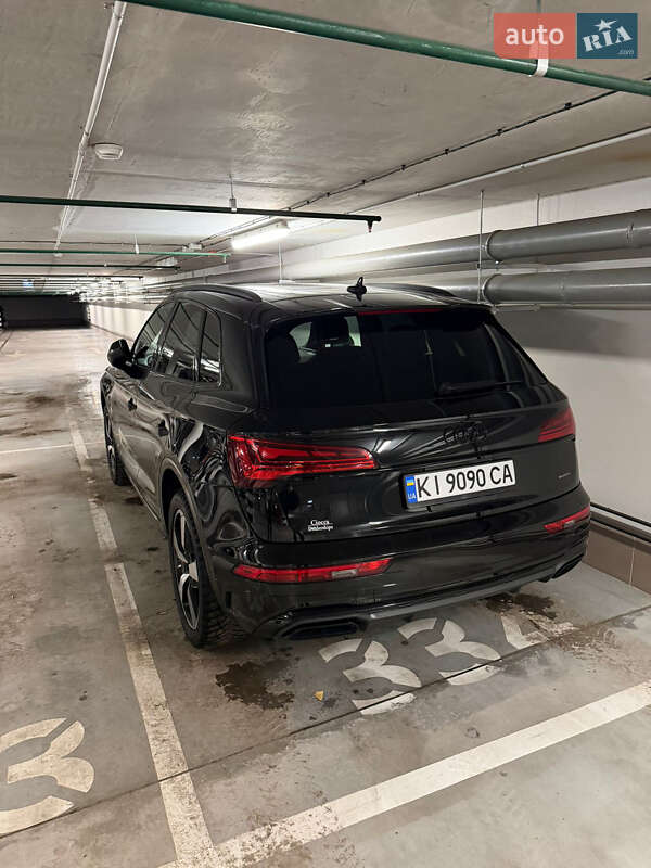 Внедорожник / Кроссовер Audi Q5 2023 в Киеве