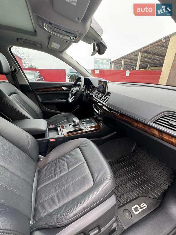 Внедорожник / Кроссовер Audi Q5 2018 в Владимире фото 90 Внедорожник / Кроссовер Audi Q5 2018 в Владимире