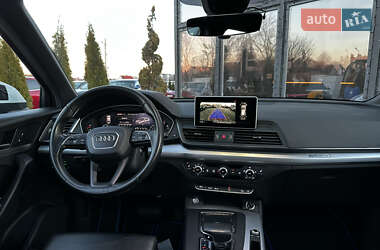 Позашляховик / Кросовер Audi Q5 2017 в Львові
