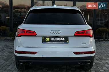 Позашляховик / Кросовер Audi Q5 2017 в Львові