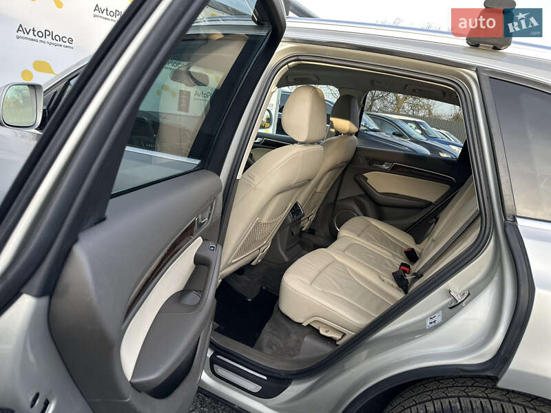 Позашляховик / Кросовер Audi Q5 2015 в Луцьку