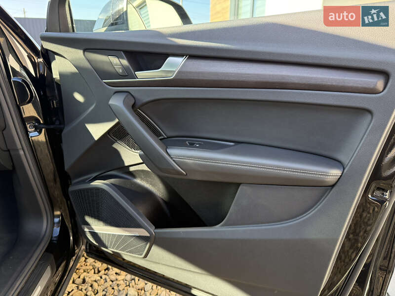 Внедорожник / Кроссовер Audi Q5 2020 в Стрые