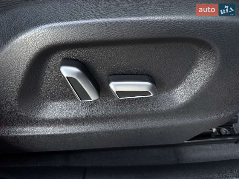 Внедорожник / Кроссовер Audi Q5 2015 в Дрогобыче фото 44 Внедорожник / Кроссовер Audi Q5 2015 в Дрогобыче