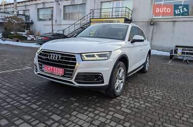 Внедорожник / Кроссовер Audi Q5 2017 в Луцке