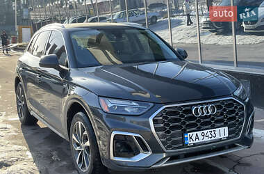 Внедорожник / Кроссовер Audi Q5 2021 в Киеве