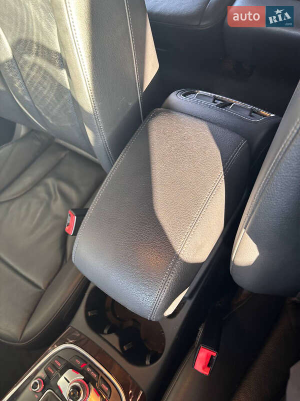 Позашляховик / Кросовер Audi Q5 2015 в Лубнах