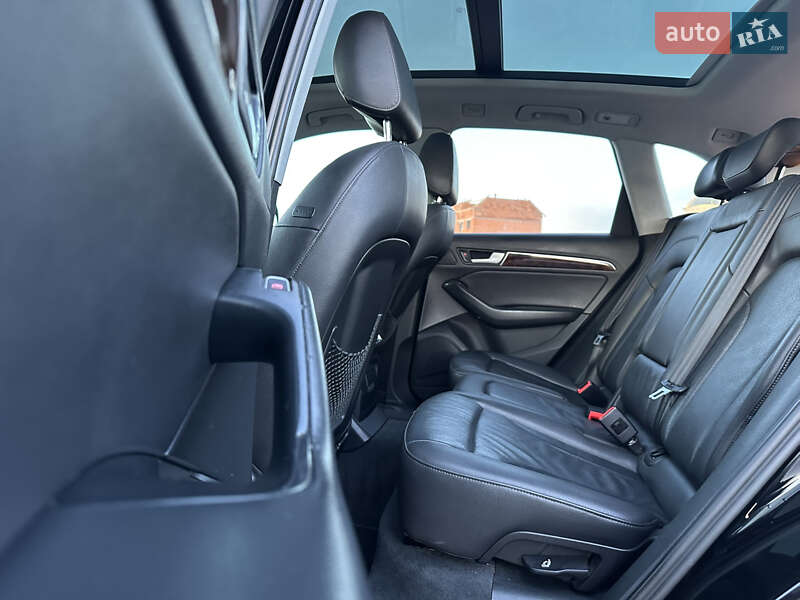 Внедорожник / Кроссовер Audi Q5 2015 в Дрогобыче