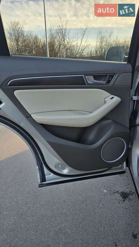 Внедорожник / Кроссовер Audi Q5 2015 в Берегово