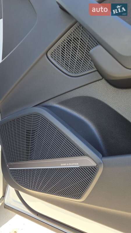 Позашляховик / Кросовер Audi Q5 2021 в Києві