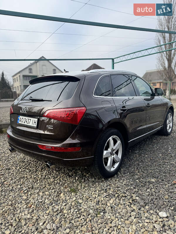 Внедорожник / Кроссовер Audi Q5 2011 в Нижней Апше