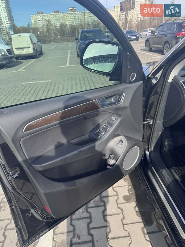 Позашляховик / Кросовер Audi Q5 2015 в Києві фото 16 Позашляховик / Кросовер Audi Q5 2015 в Києві