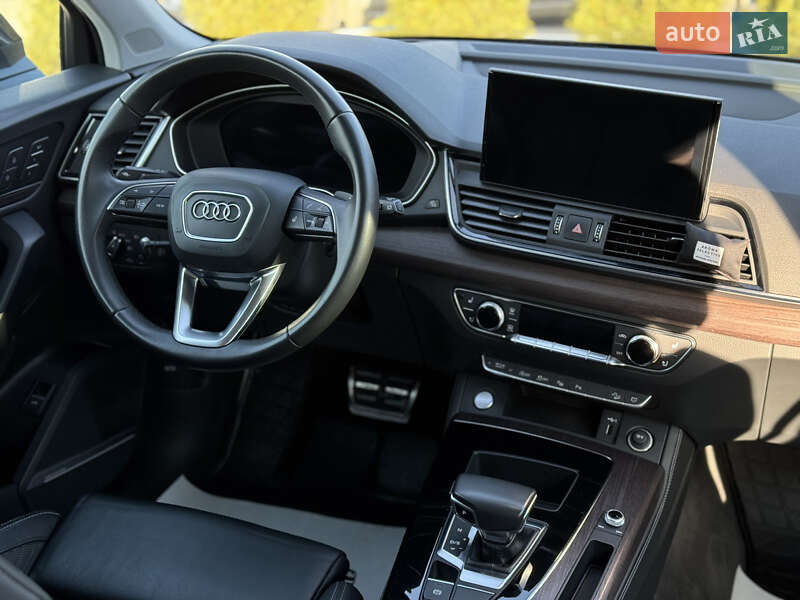 Позашляховик / Кросовер Audi Q5 2020 в Львові