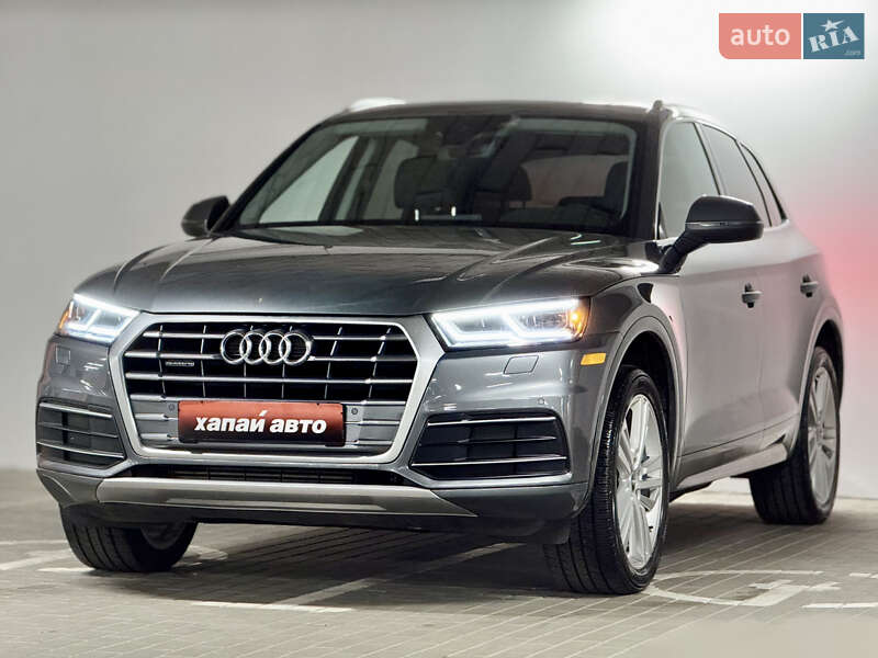 Позашляховик / Кросовер Audi Q5 2020 в Києві