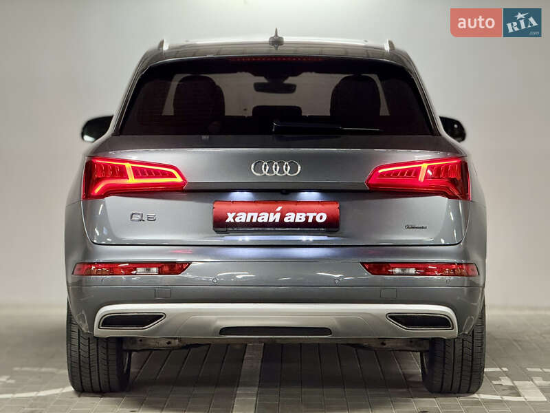 Позашляховик / Кросовер Audi Q5 2020 в Києві