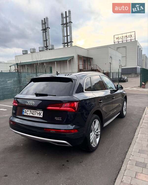 Позашляховик / Кросовер Audi Q5 2017 в Львові