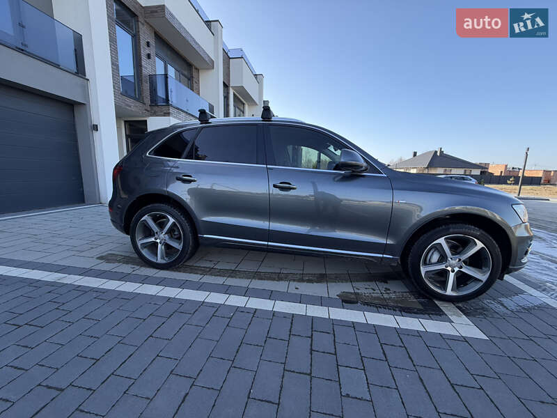 Позашляховик / Кросовер Audi Q5 2015 в Ковелі