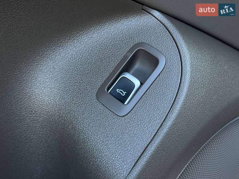 Внедорожник / Кроссовер Audi Q5 2015 в Ровно