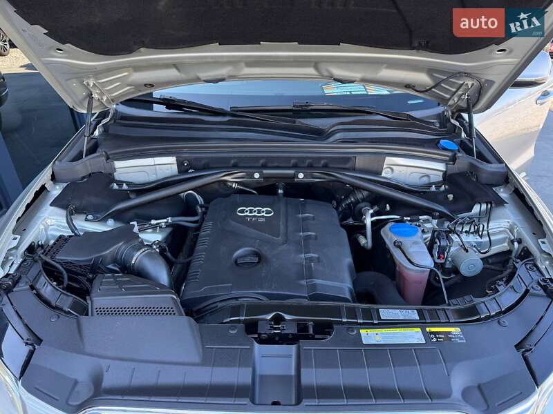 Внедорожник / Кроссовер Audi Q5 2015 в Ровно