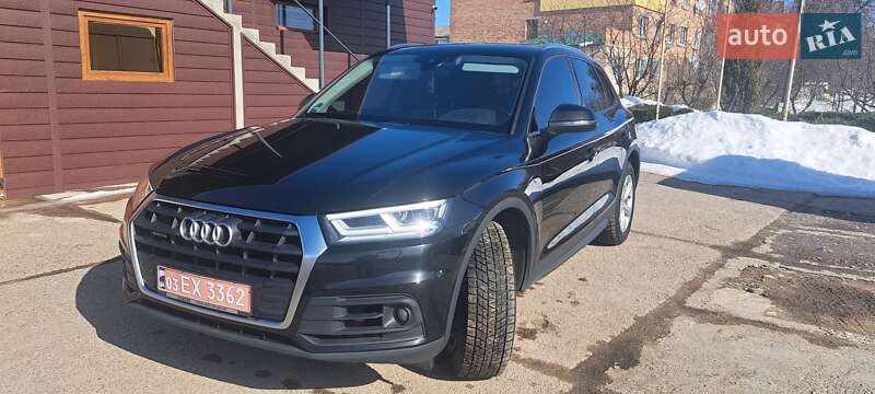 Позашляховик / Кросовер Audi Q5 2020 в Полтаві