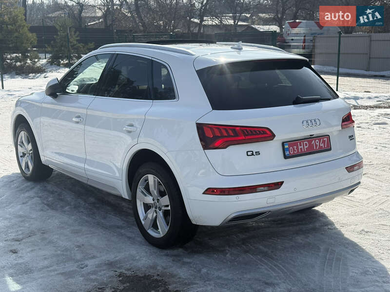 Позашляховик / Кросовер Audi Q5 2018 в Києві фото 5 Позашляховик / Кросовер Audi Q5 2018 в Києві