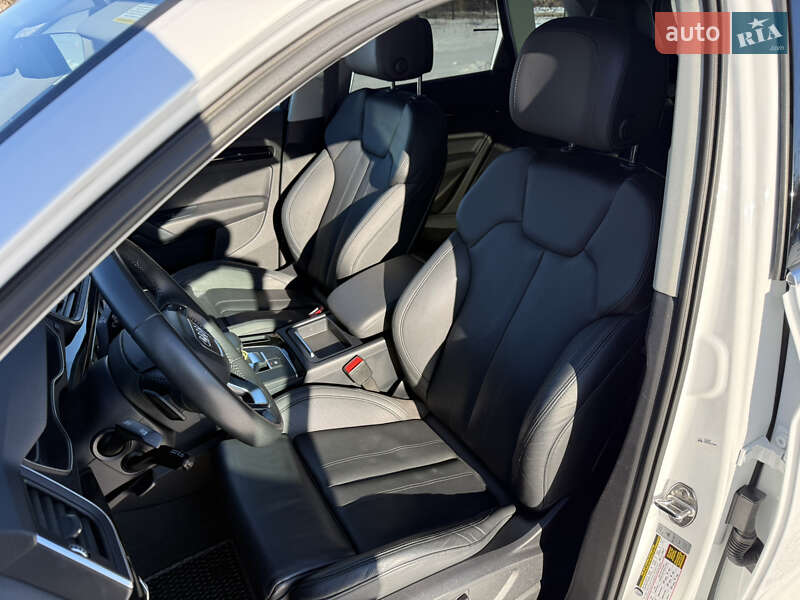 Позашляховик / Кросовер Audi Q5 2018 в Києві фото 22 Позашляховик / Кросовер Audi Q5 2018 в Києві