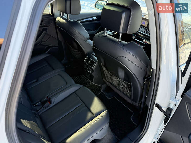 Позашляховик / Кросовер Audi Q5 2018 в Києві фото 33 Позашляховик / Кросовер Audi Q5 2018 в Києві