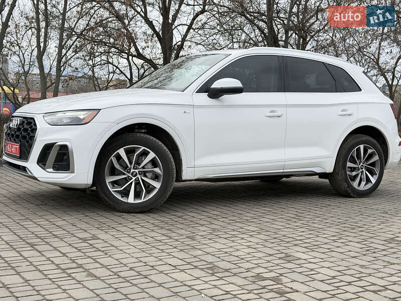 Позашляховик / Кросовер Audi Q5 2023 в Кам'янському