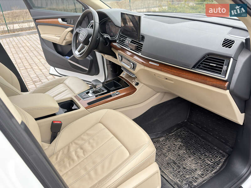 Позашляховик / Кросовер Audi Q5 2023 в Кам'янському