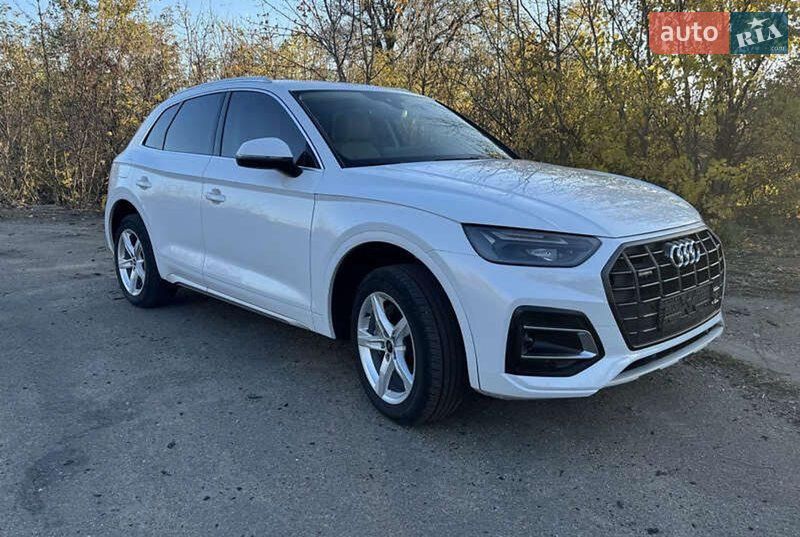 Позашляховик / Кросовер Audi Q5 2021 в Києві фото 2 Позашляховик / Кросовер Audi Q5 2021 в Києві