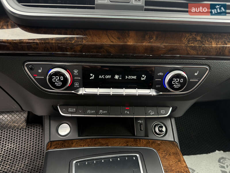 Позашляховик / Кросовер Audi Q5 2017 в Житомирі фото 21 Позашляховик / Кросовер Audi Q5 2017 в Житомирі