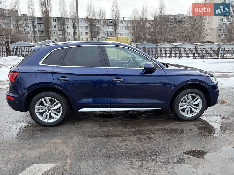 Внедорожник / Кроссовер Audi Q5 2020 в Кременчуге