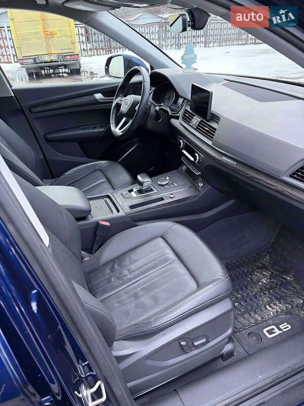 Внедорожник / Кроссовер Audi Q5 2020 в Кременчуге