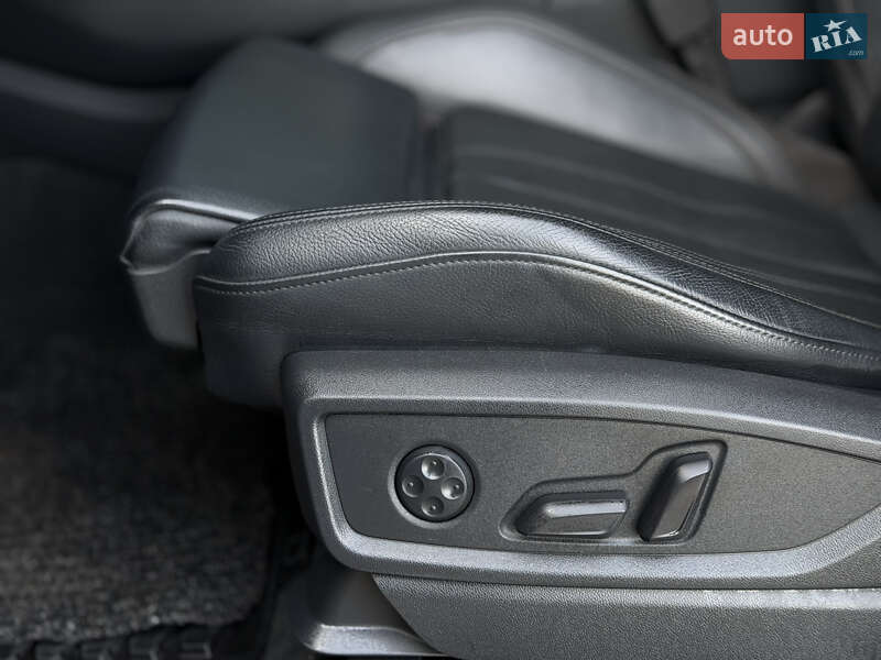 Позашляховик / Кросовер Audi Q5 2018 в Луцьку фото 24 Позашляховик / Кросовер Audi Q5 2018 в Луцьку