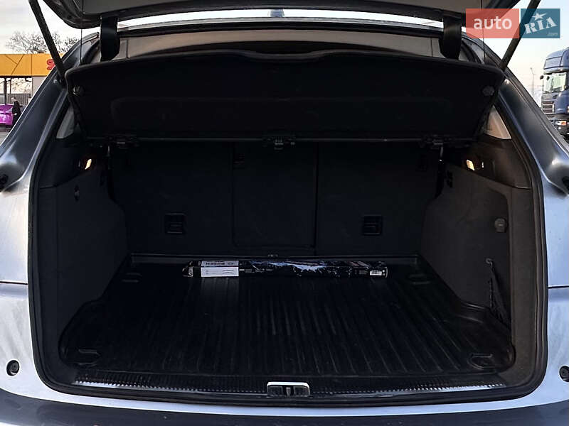 Позашляховик / Кросовер Audi Q5 2011 в Луцьку