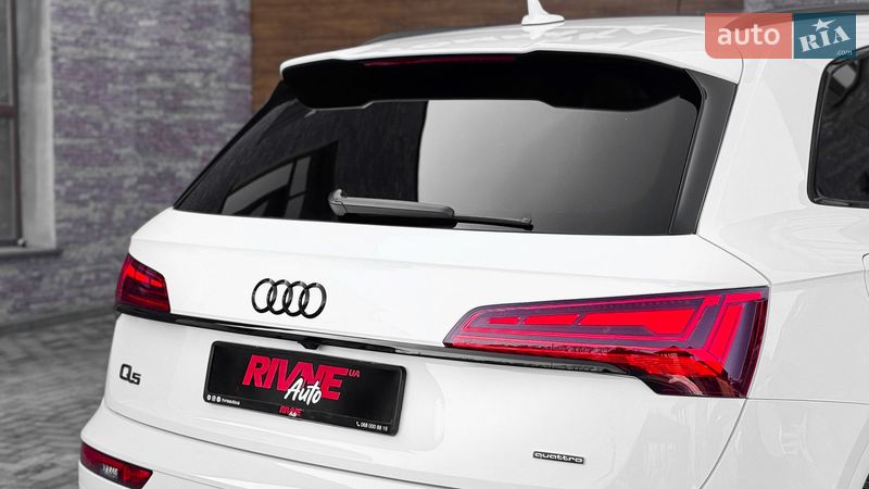 Позашляховик / Кросовер Audi Q5 2022 в Рівному