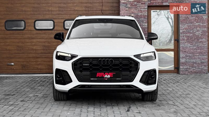 Позашляховик / Кросовер Audi Q5 2022 в Рівному