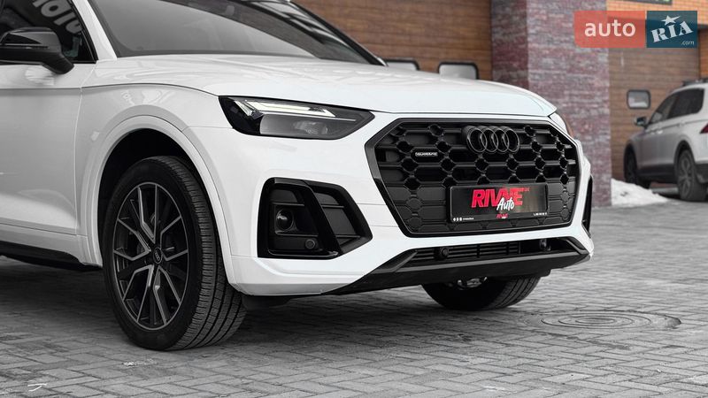 Позашляховик / Кросовер Audi Q5 2022 в Рівному