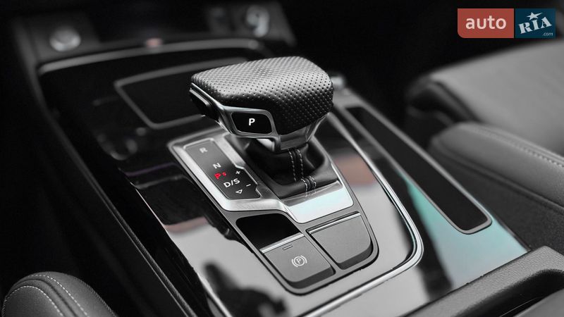 Позашляховик / Кросовер Audi Q5 2022 в Рівному