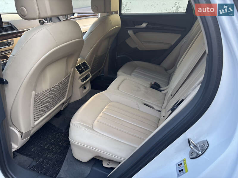 Позашляховик / Кросовер Audi Q5 2018 в Стрию