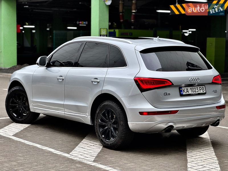 Позашляховик / Кросовер Audi Q5 2012 в Києві