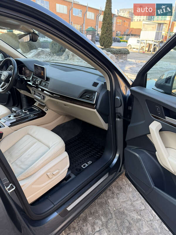 Внедорожник / Кроссовер Audi Q5 2018 в Луцке фото 43 Внедорожник / Кроссовер Audi Q5 2018 в Луцке