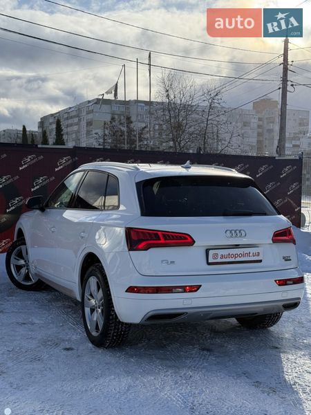 Внедорожник / Кроссовер Audi Q5 2018 в Сумах