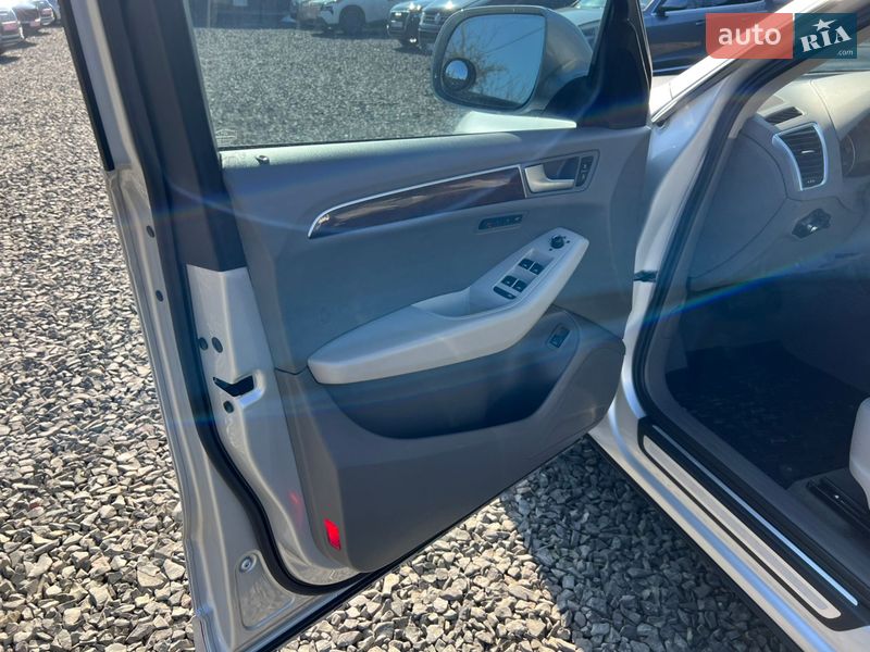 Внедорожник / Кроссовер Audi Q5 2012 в Владимире