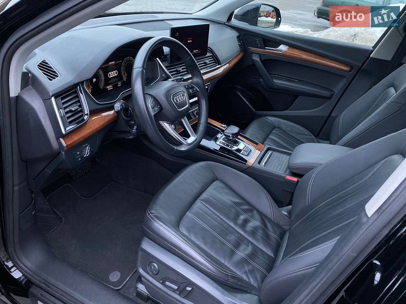 Позашляховик / Кросовер Audi Q5 2020 в Луцьку