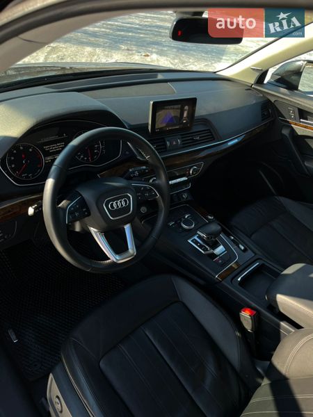 Позашляховик / Кросовер Audi Q5 2018 в Бучі