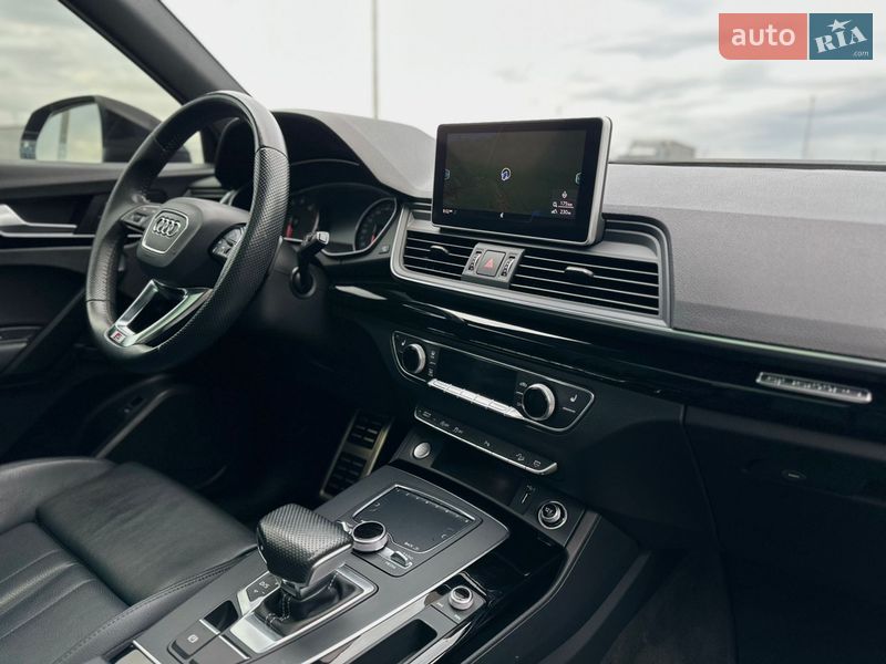 Внедорожник / Кроссовер Audi Q5 2019 в Ровно
