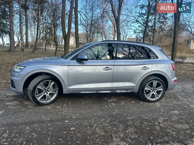 Внедорожник / Кроссовер Audi Q5 2019 в Калуше